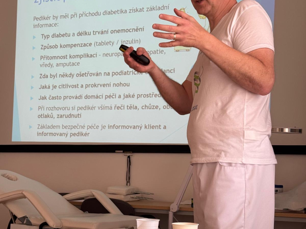 Pedikérská péče o rizikovou nohu u diabetika